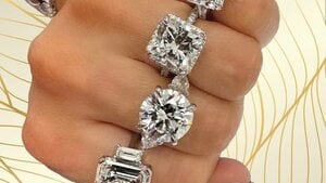 Beyond Measure Jewelers Celebrates Love in Destin, Florida 