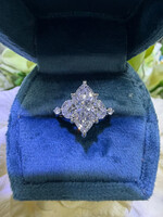 14kW 2ct Marquise cut Lab Grown diamond F,VS1 1/4ctw Marquise + 1/10ctw Rounds