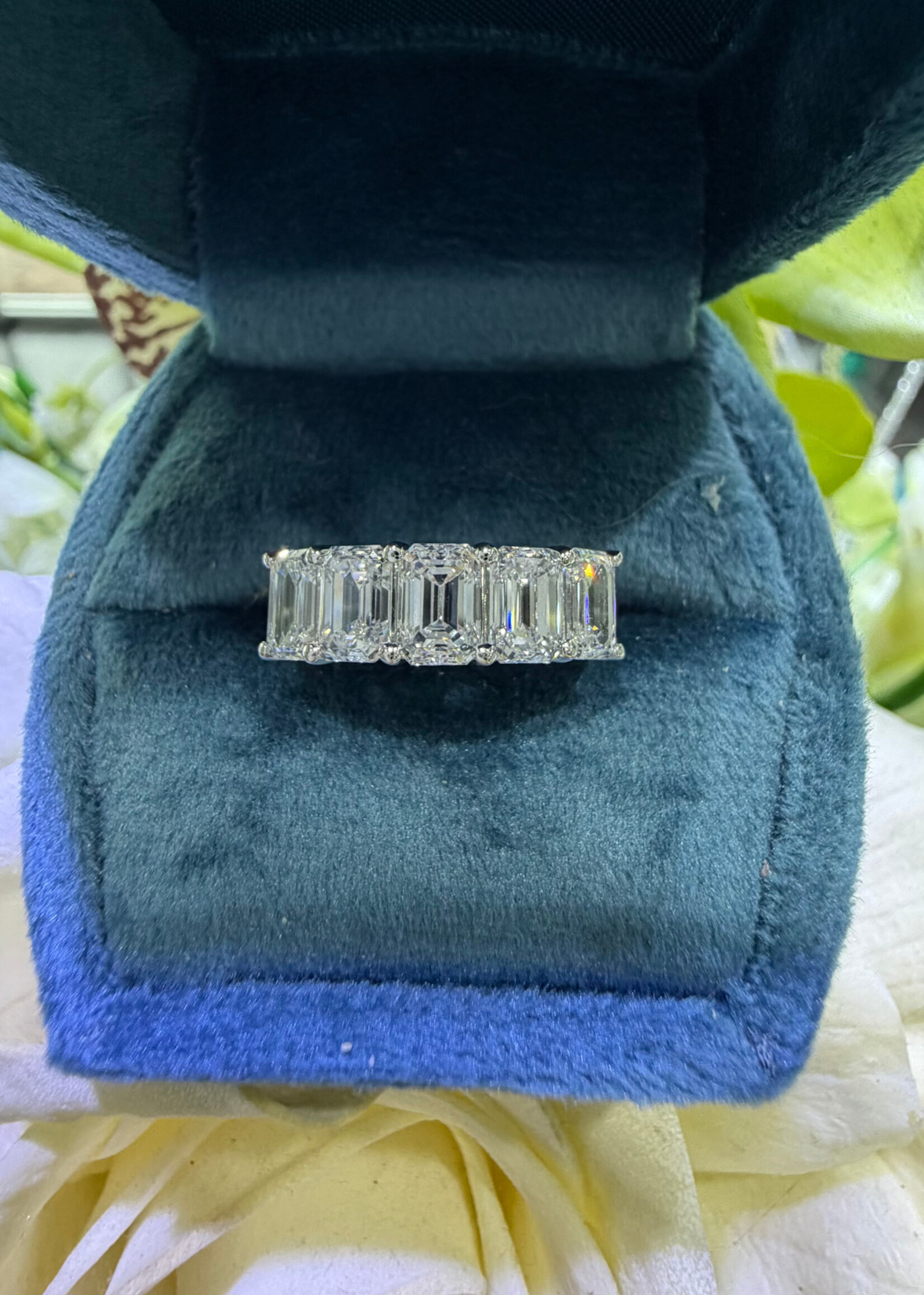 14kW 3ctw Emerald Cut LabGrown Diamond Band (5 stone) F,VS1