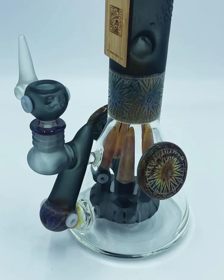 Cheech Cheech - You Can See Me Sandblasted Beaker | 15"