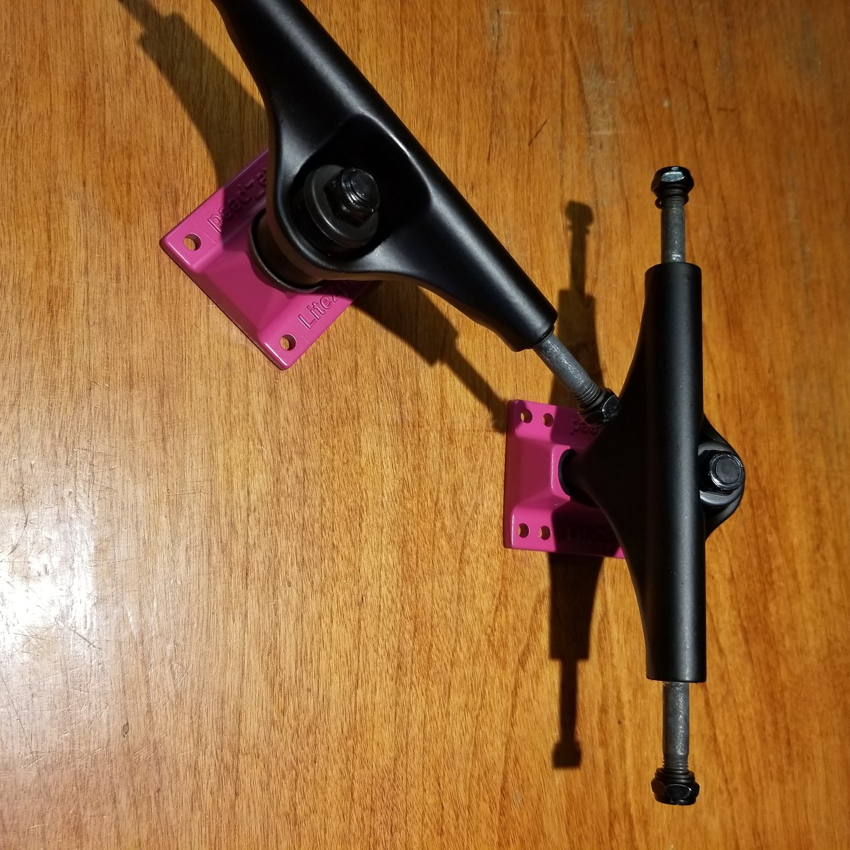 LITEZPEED LITEZPEED SKATEBOARD TRUCKS - 5.25" HANGER 8" AXLE (SET OF2)