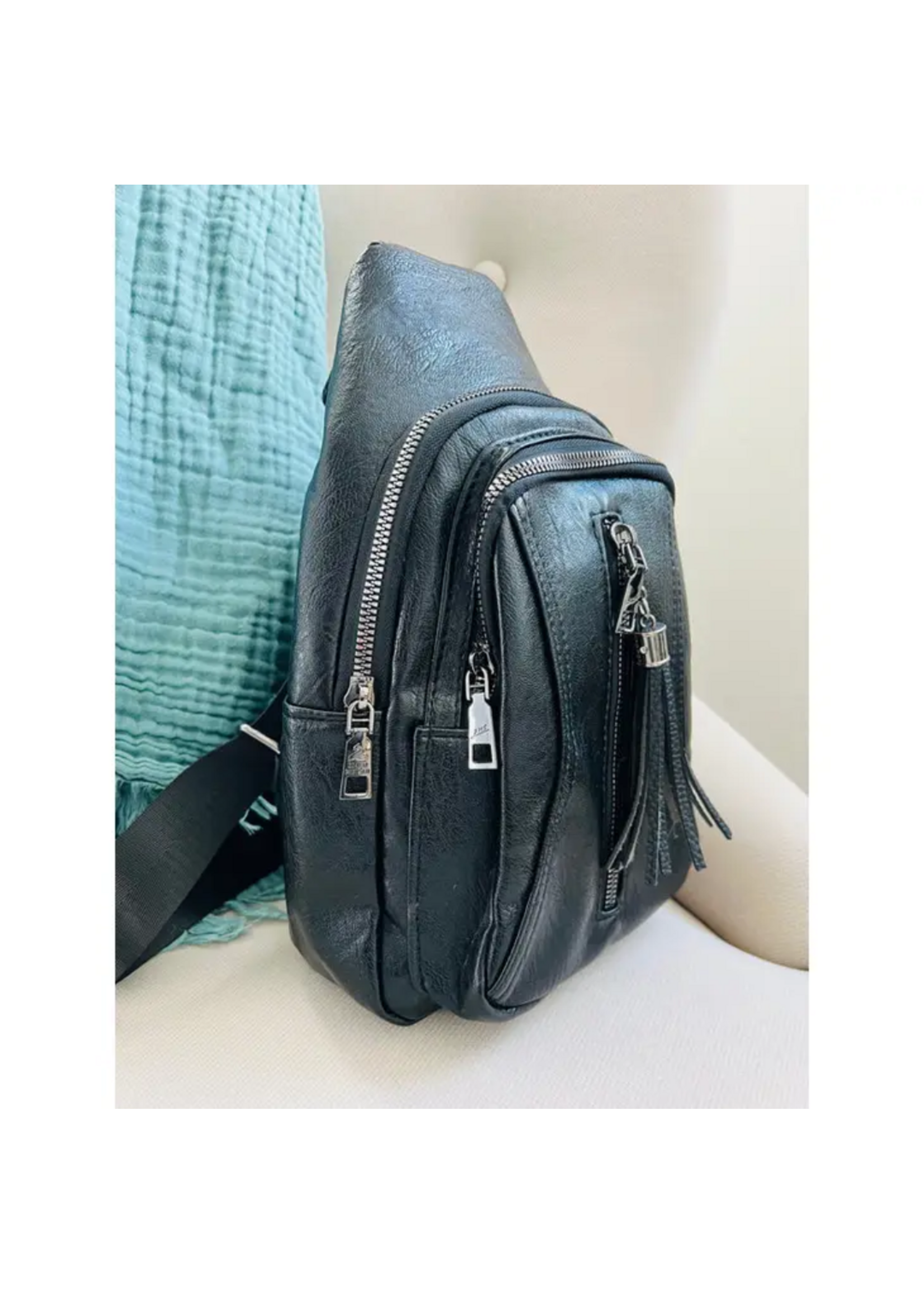 Sara Sling Purse