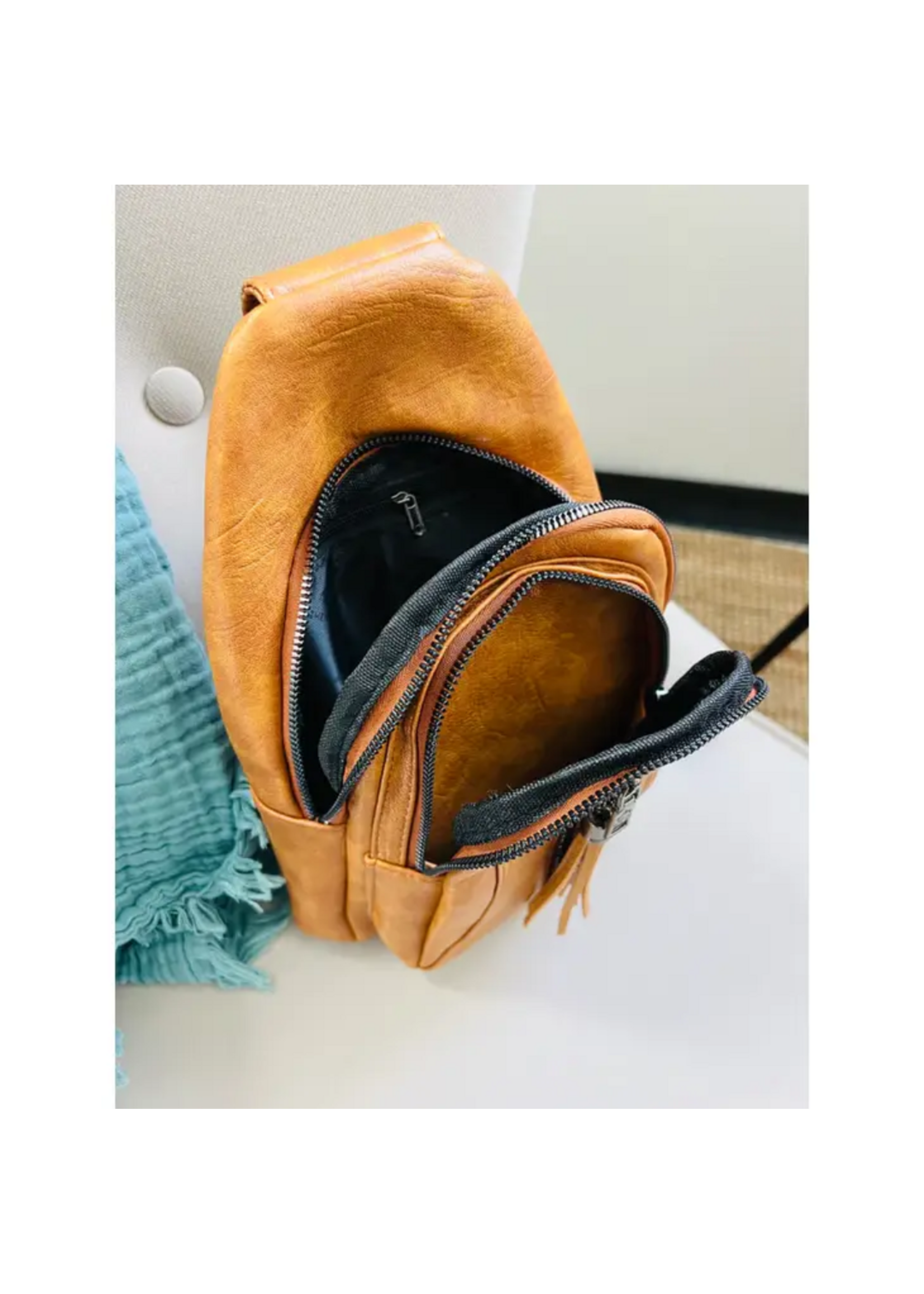 Sara Sling Purse
