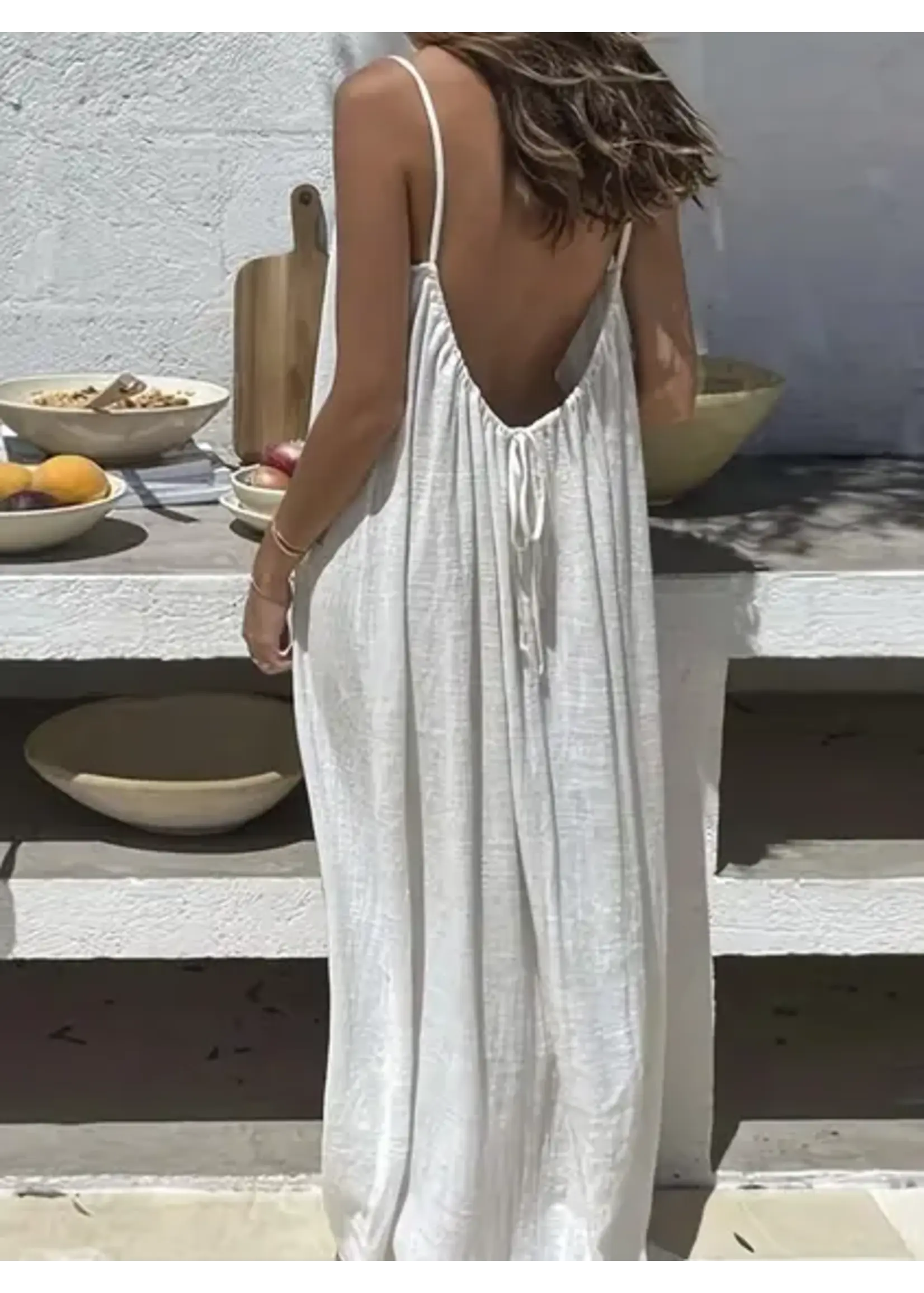 Backless Tie