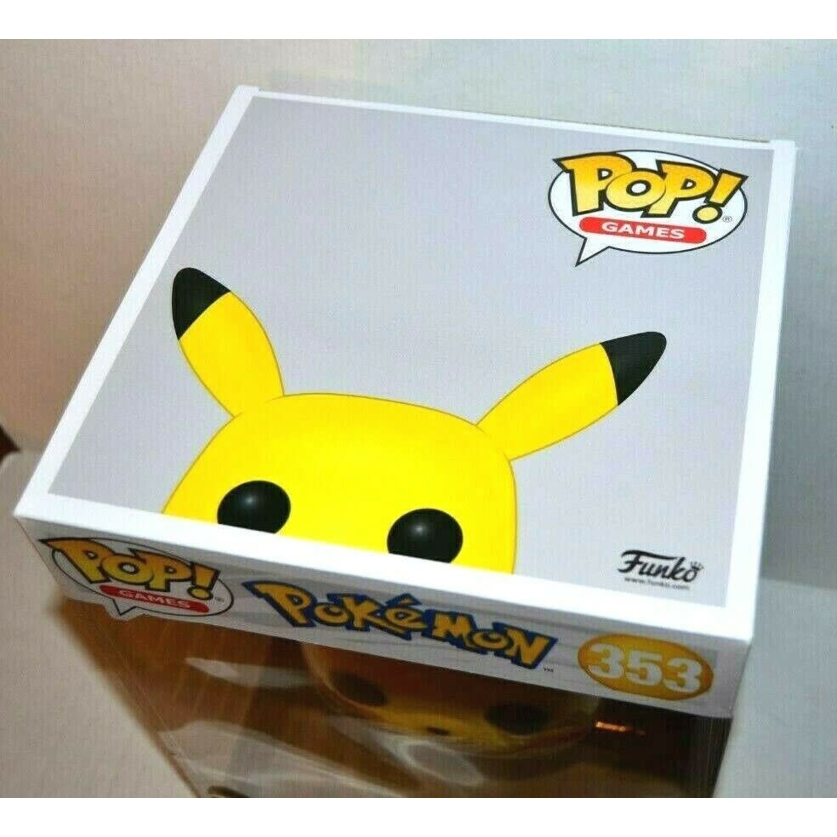 Funko Funko POP! Pikachu 353 - Yellow (Not Flocked)