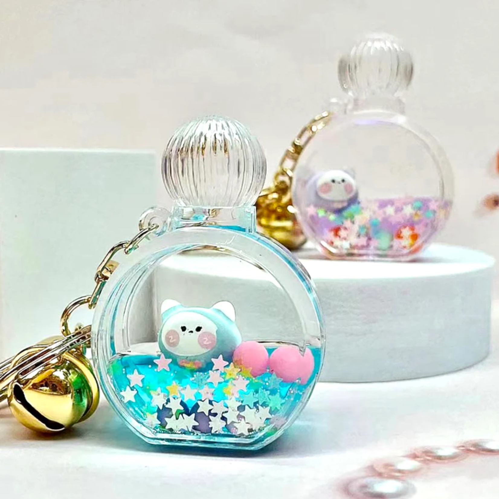 Water Bottle With Detachable Keychain Charm 