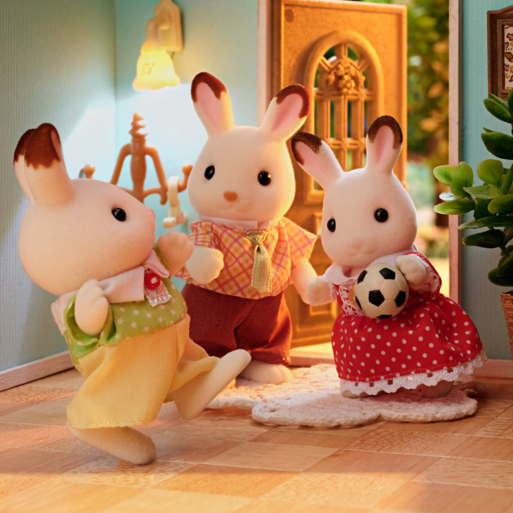 Calico Critters Calico Critters -  Chocolate Rabbit Family CC2028