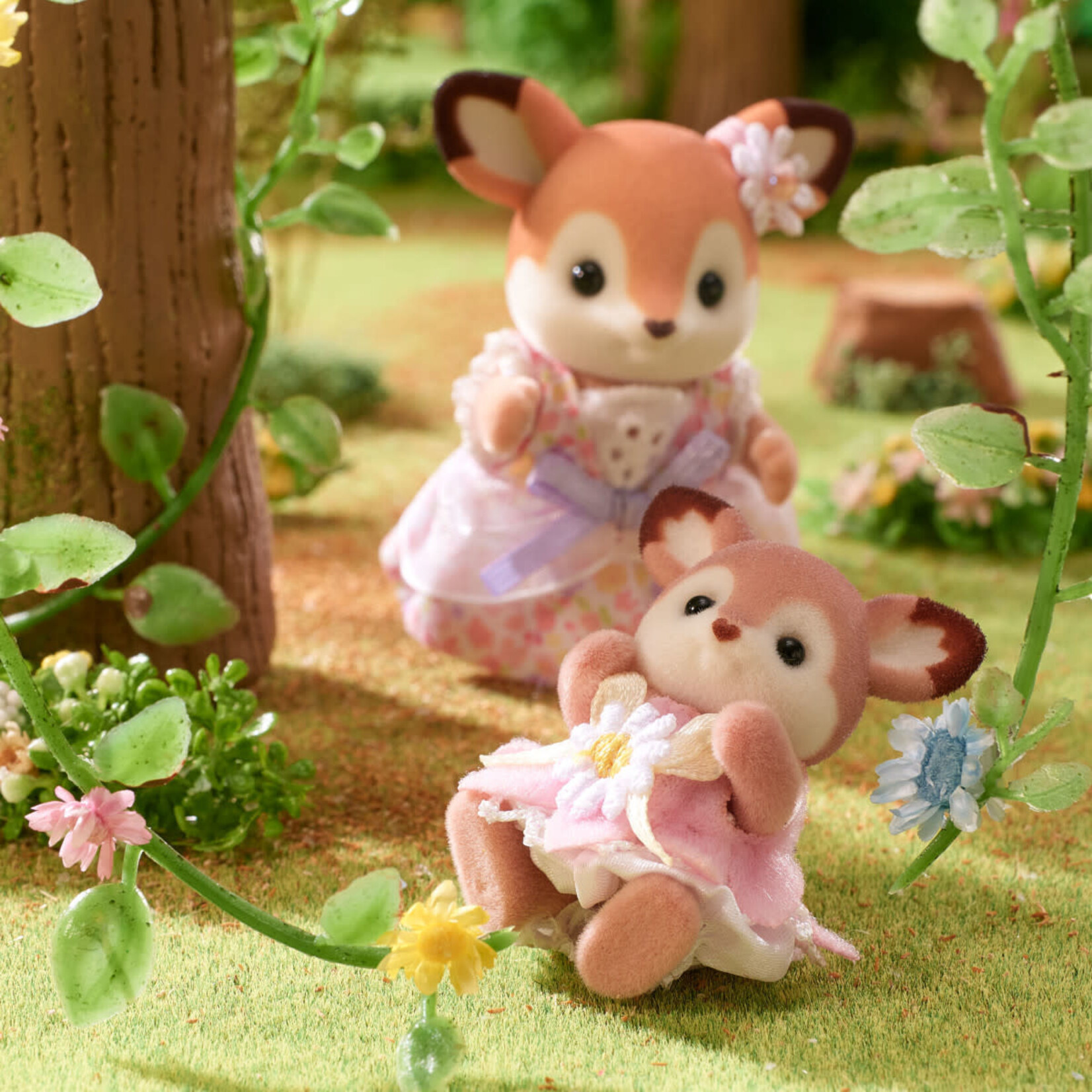 Calico Critters Calico Critters - Deer Babies - Floral Swing Set CC2209