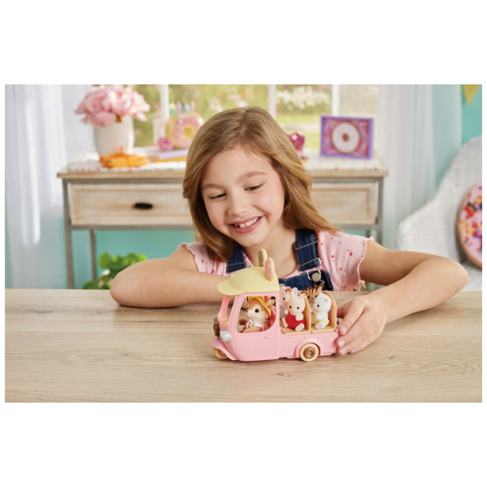 Calico Critters Calico Critters - Dip Dip Donuts Wagon CC2216