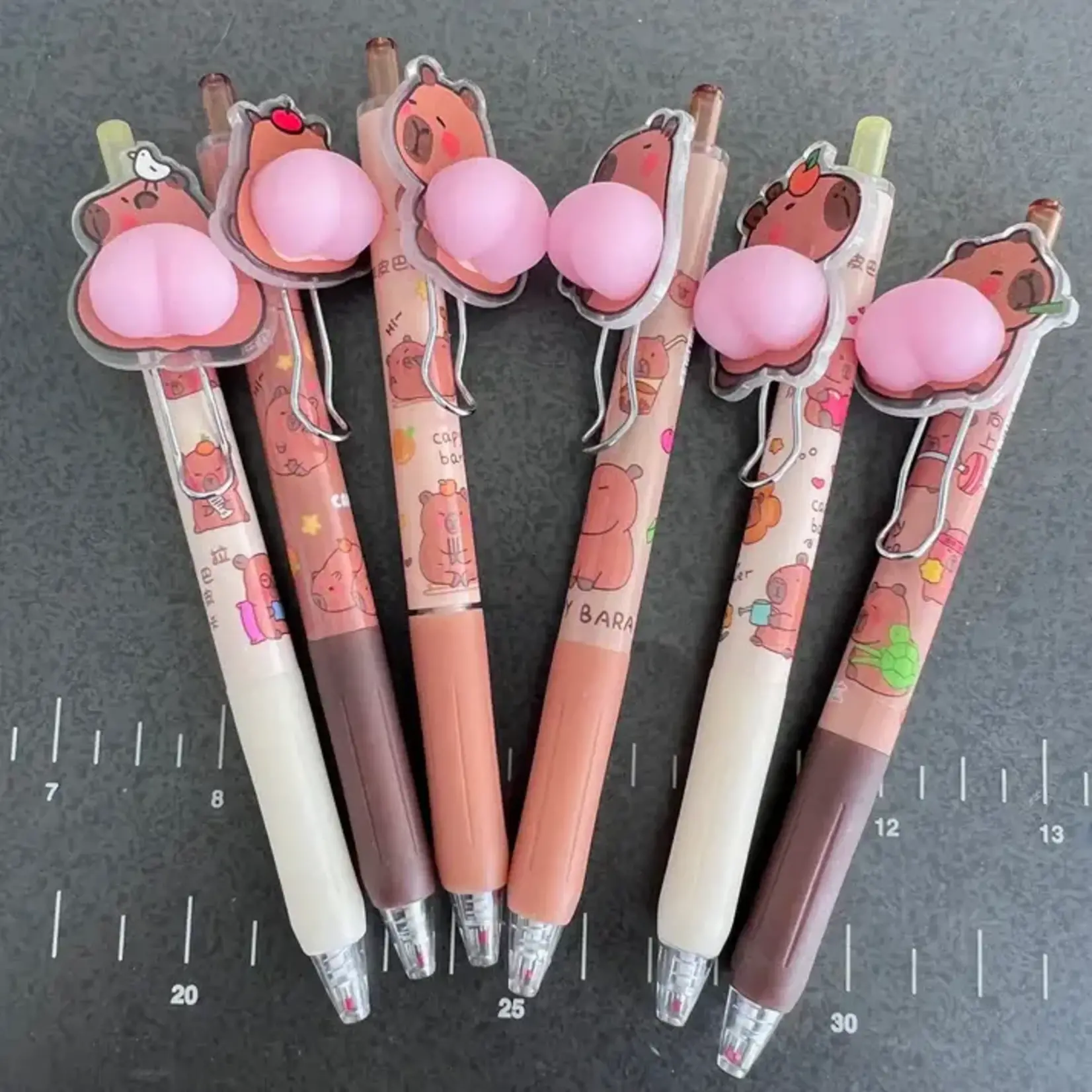 Capybara Squishy Butt Gel Pen - 22643