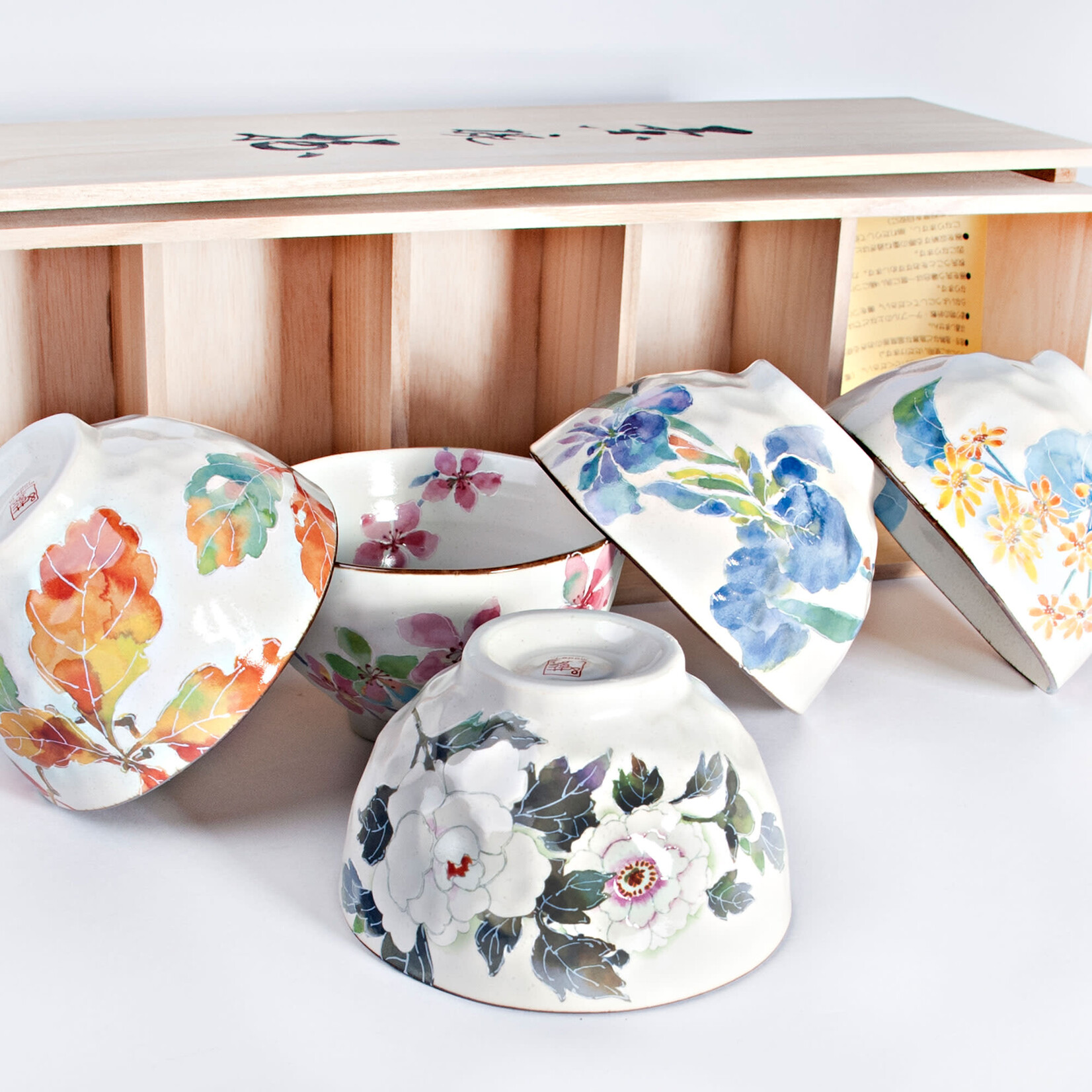 5pc Bowl Set in Wooden Box - Floral Patterns CA54-HG