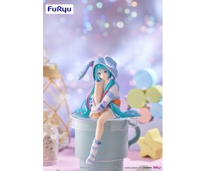 Hatsune Miku Noodle Stopper Figure ​(Rabbit Ear Hood Pajama Blue
