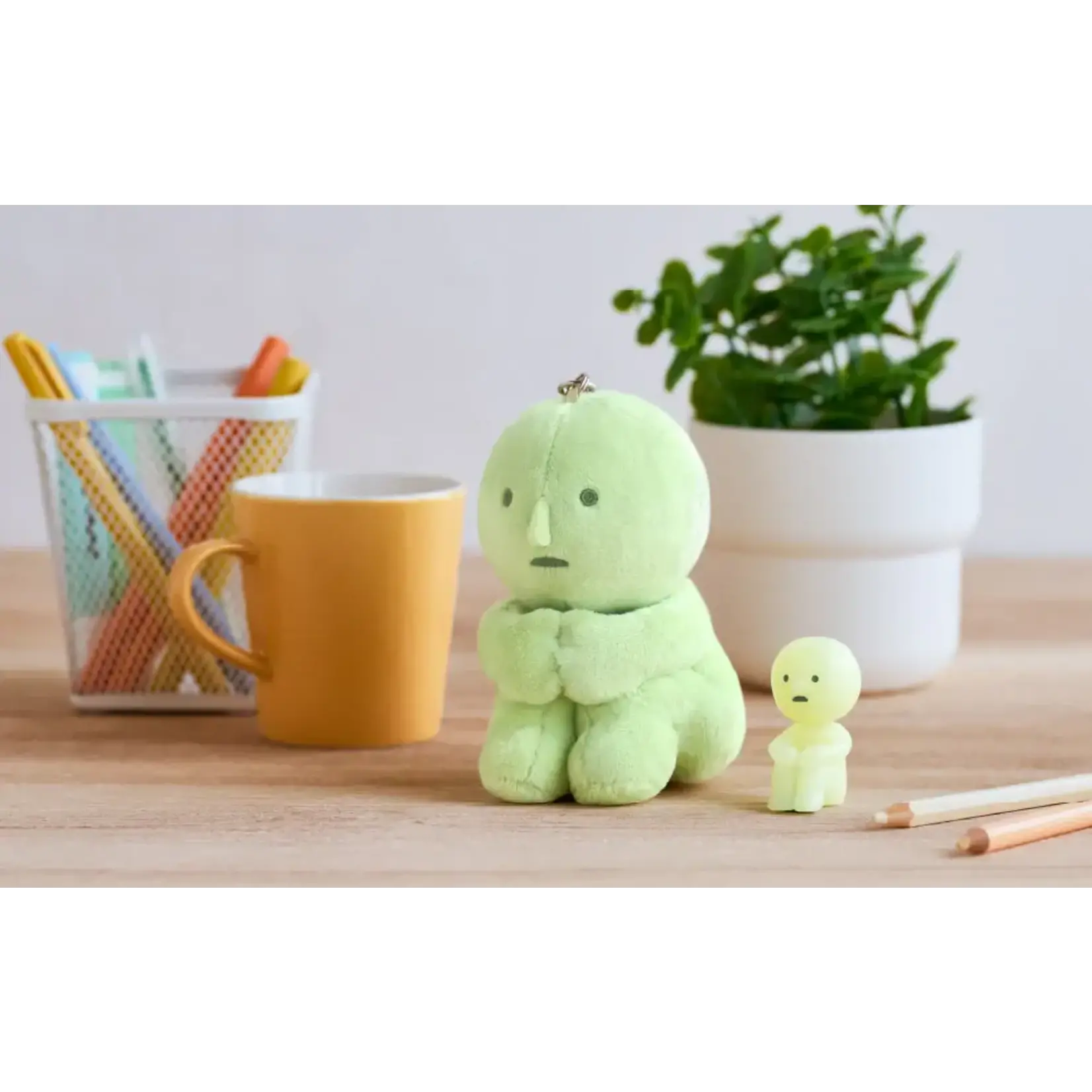 Dreams SMISKI Plush Keychain - Hugging Knees