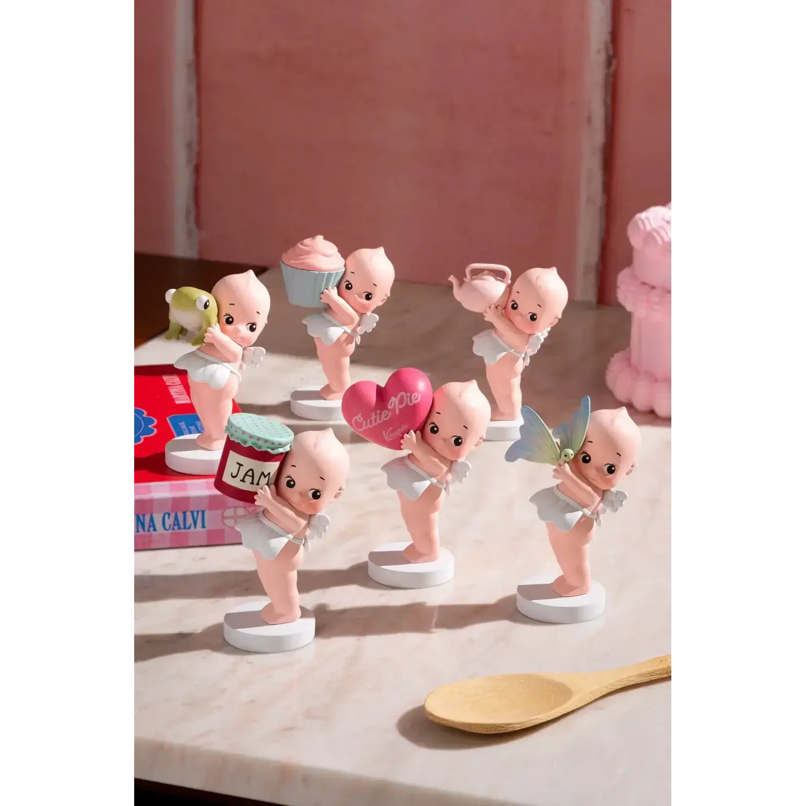 Smoko Blind Box - Kewpie Holding Things - 42135