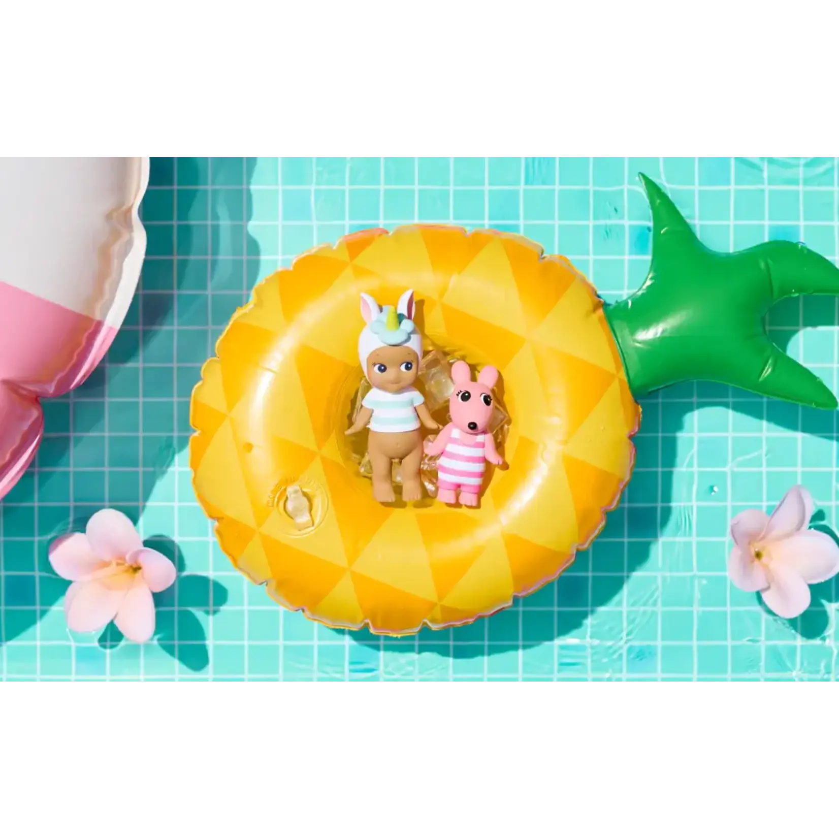 Dreams Sonny Angel - Summer Vacation: Sun-Kissed Style
