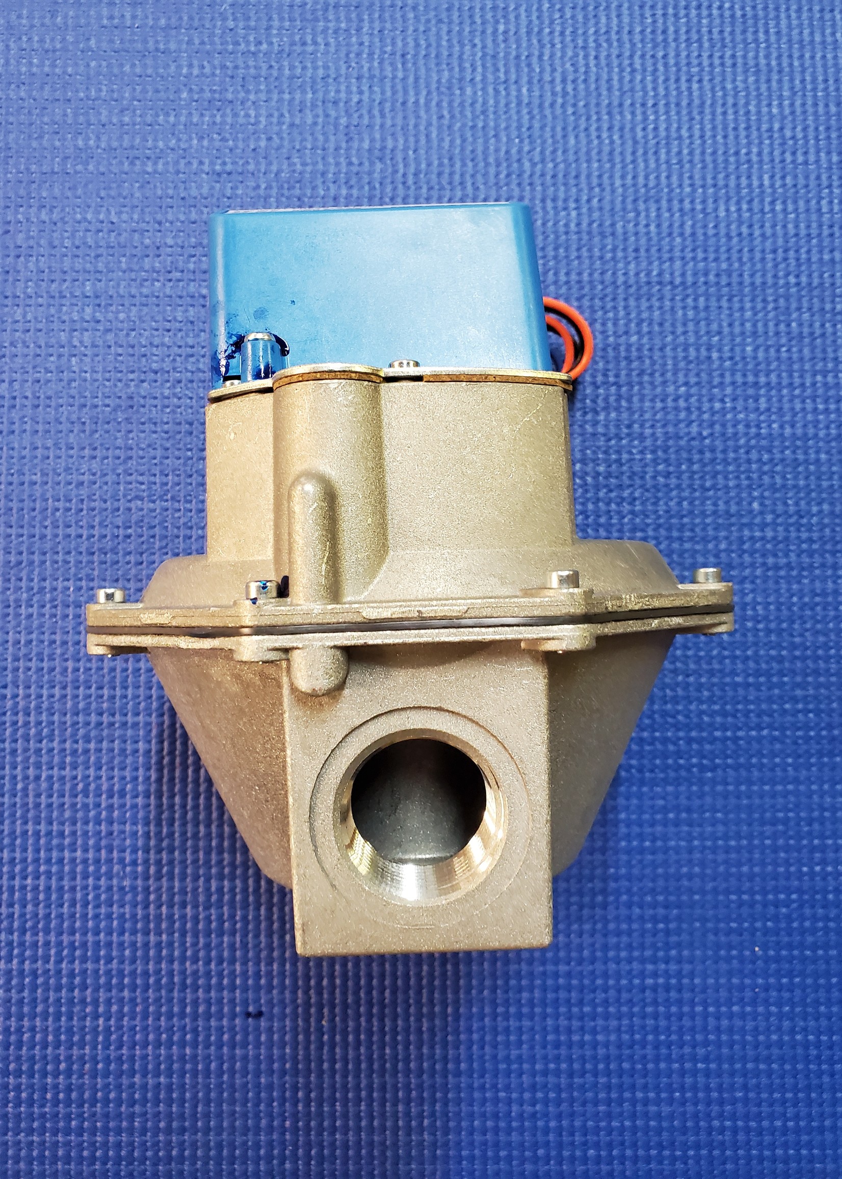 RBI 8900 Series 1" Main Gas Valve V8944B 420/1685