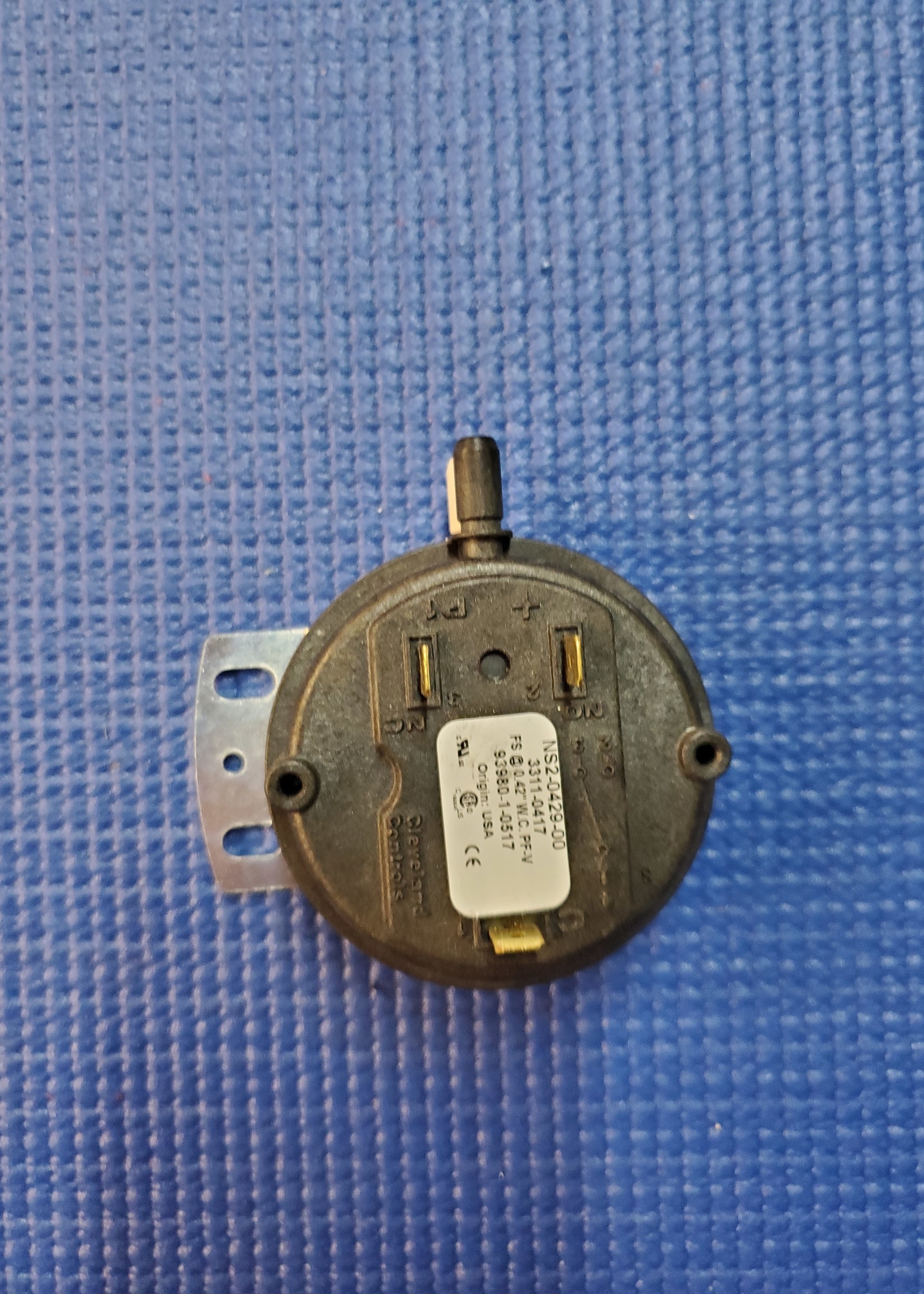 RBI LCD Low Pressure Switch (.42" WC) 1050/1200\1970
