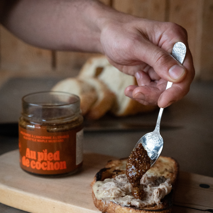 Old style maple Dijon mustard