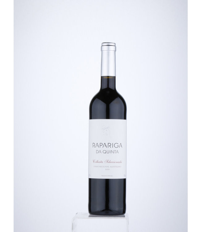 Rapariga da Quinta Red " Colheita Seleccionada 2019 Portugal