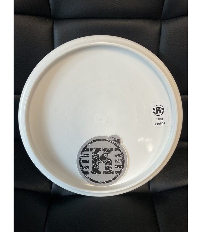 Kastaplast Kastaplast K1 Svea White 175g 2021 Spider Stamp (1248)