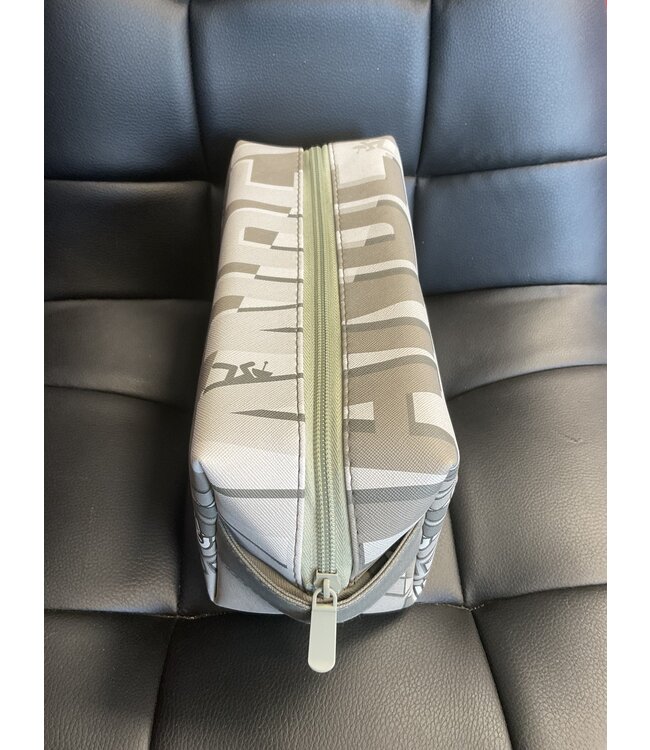 Handeye Handeye Supply Toiletry/Travel Bag