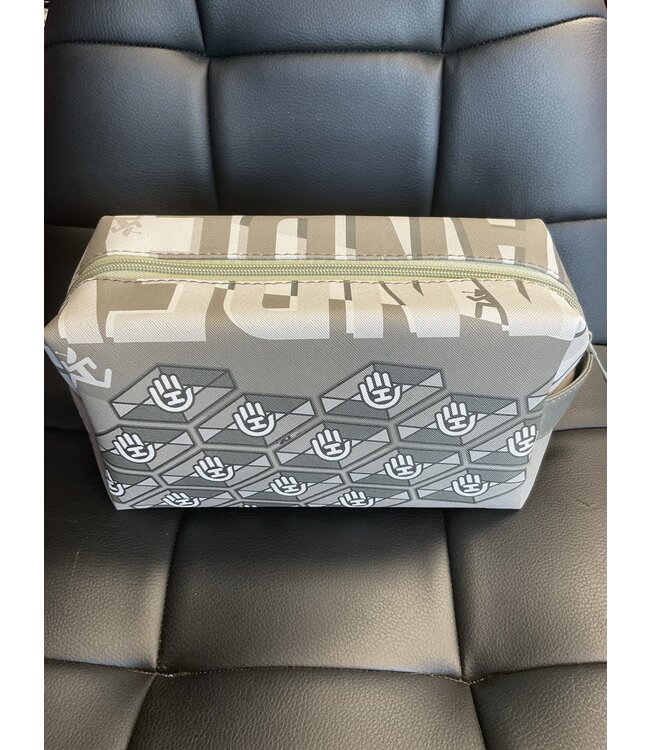 Handeye Handeye Supply Toiletry/Travel Bag