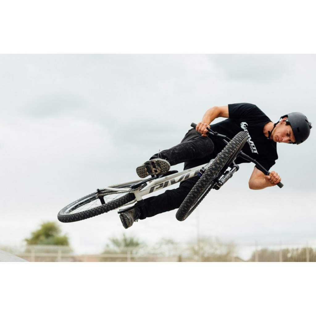 Pivot Point – DJ Jump bike