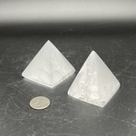 Selenite - Pyramid - 4 cm