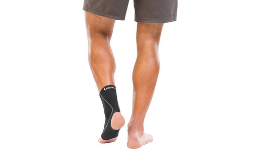 Mueller Neoprene Ankle Support