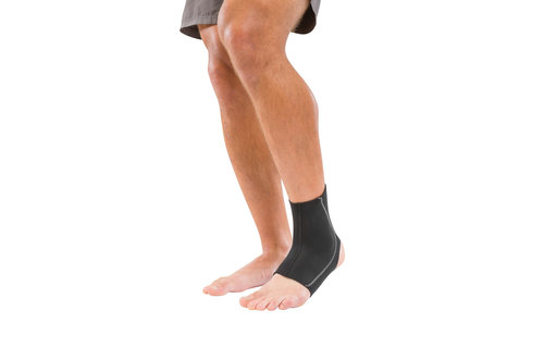 Mueller Neoprene Ankle Support
