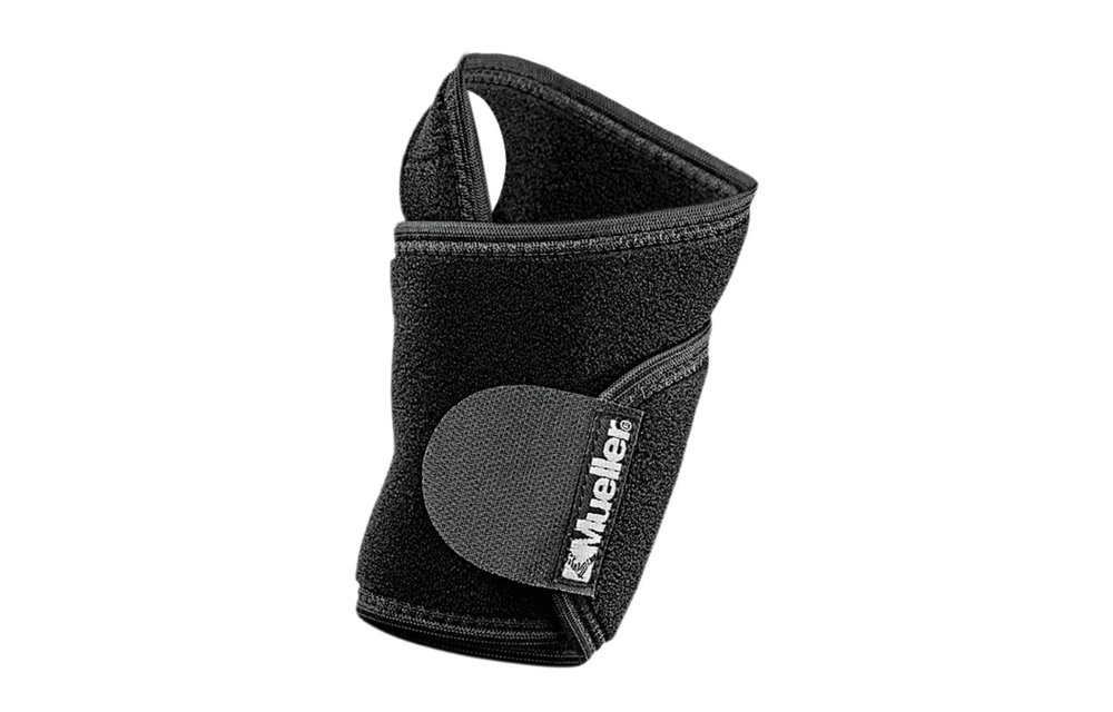 Mueller Adjustable Wrist Support Wrap - OSFM