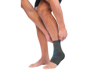 Mueller FIR 4 Way Ankle Support