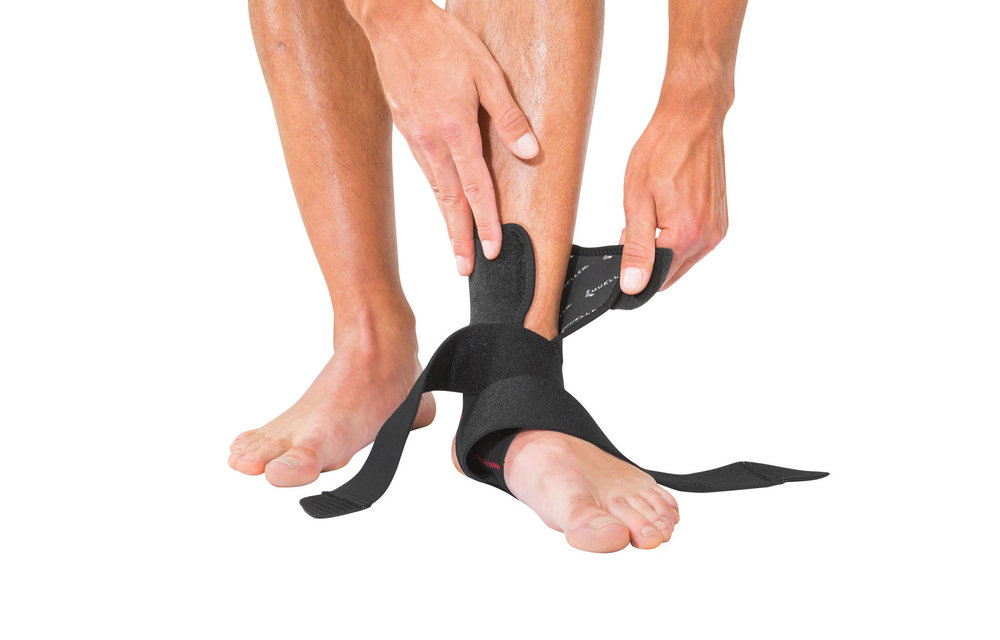 Mueller Adjustable Ankle Support - OSFM