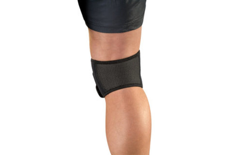 Mueller Adjustable Max Knee Strap - OSFM