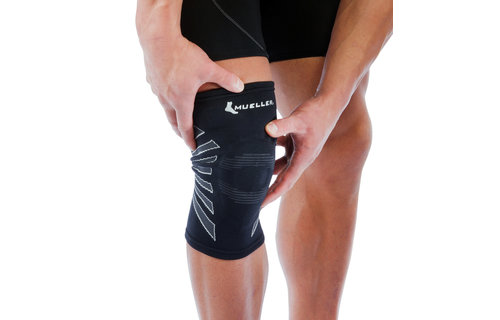 Mueller OmniForce Knee Support K-300