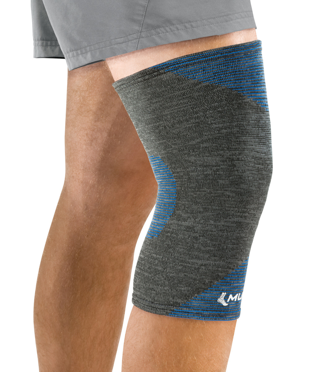 Mueller FIR 4 Way Stretch Knee Support