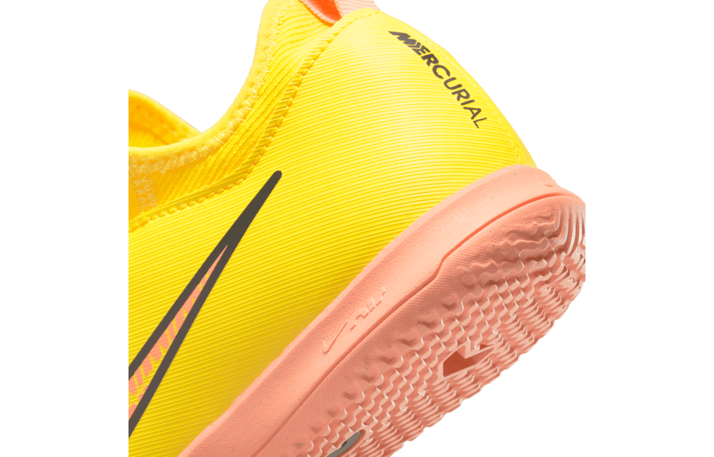 Indoor soccer shoes Nike ZOOM VAPOR 15 ACADEMY IC 