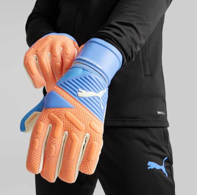 FUTURE Ultimate Negative Cut Men's Soccer Goalkeeper Gloves