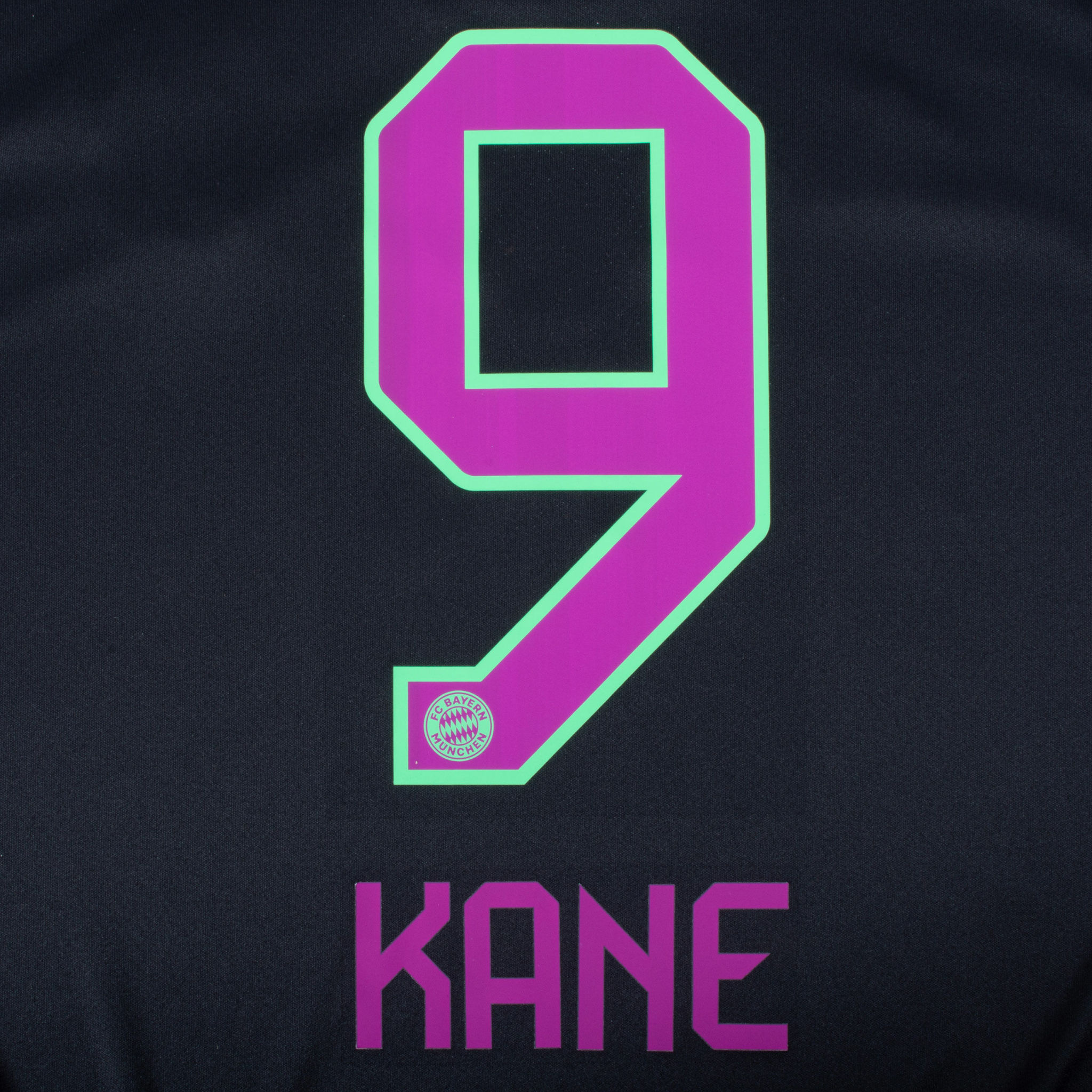 Kane # 9 Bayern Munich 23/24 Away Nameset / Purple