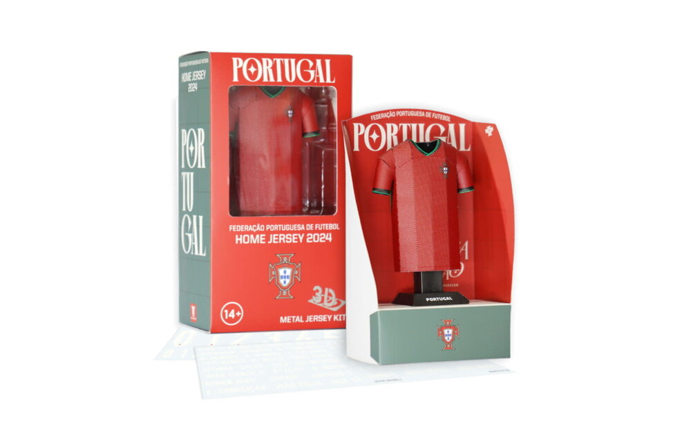 Alloy Portugal Collectors Mini Metal Home Jersey Locker Pack