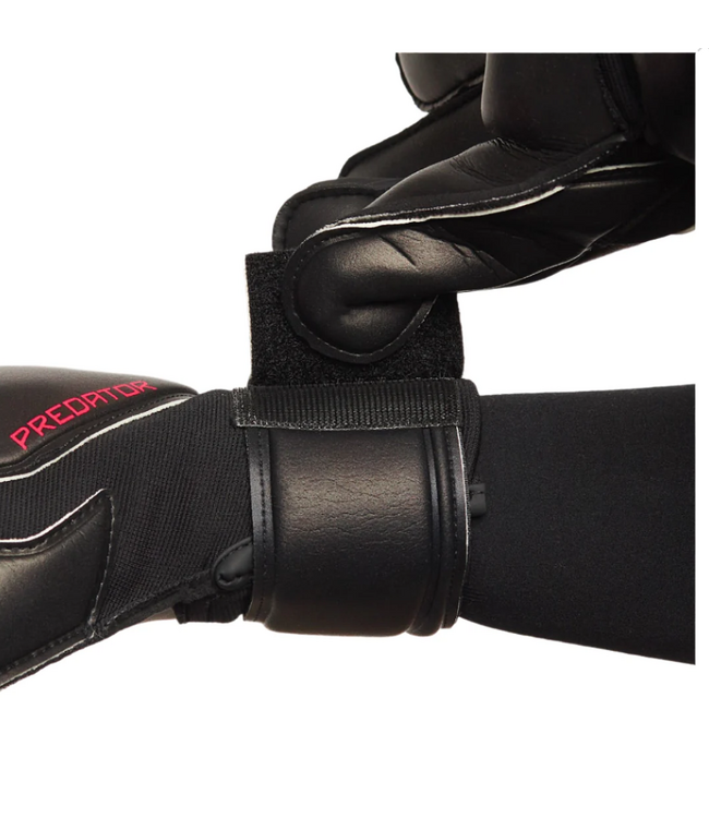 adidas adidas Predator Match Fingersave Goalkeeper Gloves - Black/Lucid Red