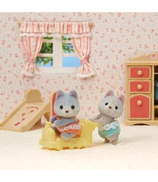 Epoch Calico Critters Husky Twins