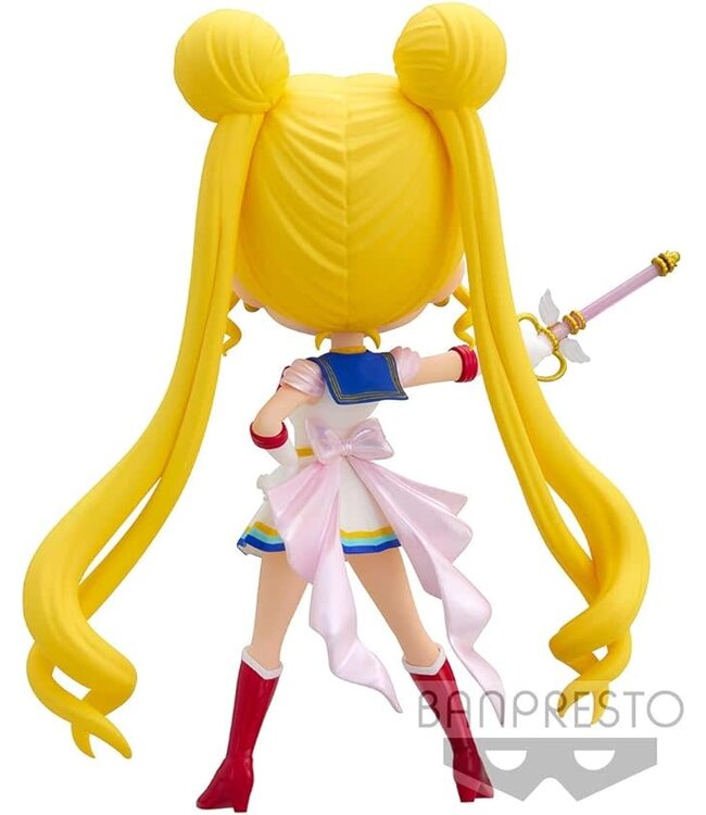 Bandai Namco Toys Q Posket Eternal Sailor Moon  Version A.