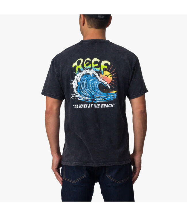 Reef Woven Graphic Short Sleeve Tee
