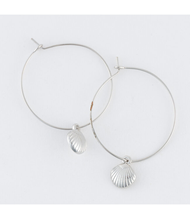 Howards Dainty Hoop Shell Silver