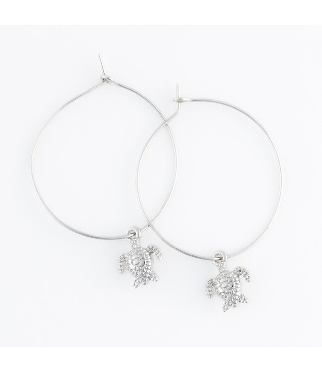Howards Dainty Hoop Turtle Silver