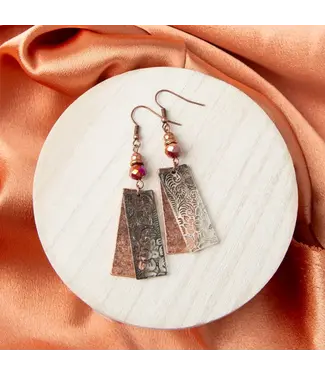 Howards Wild Spirit Flower Bar Earrings