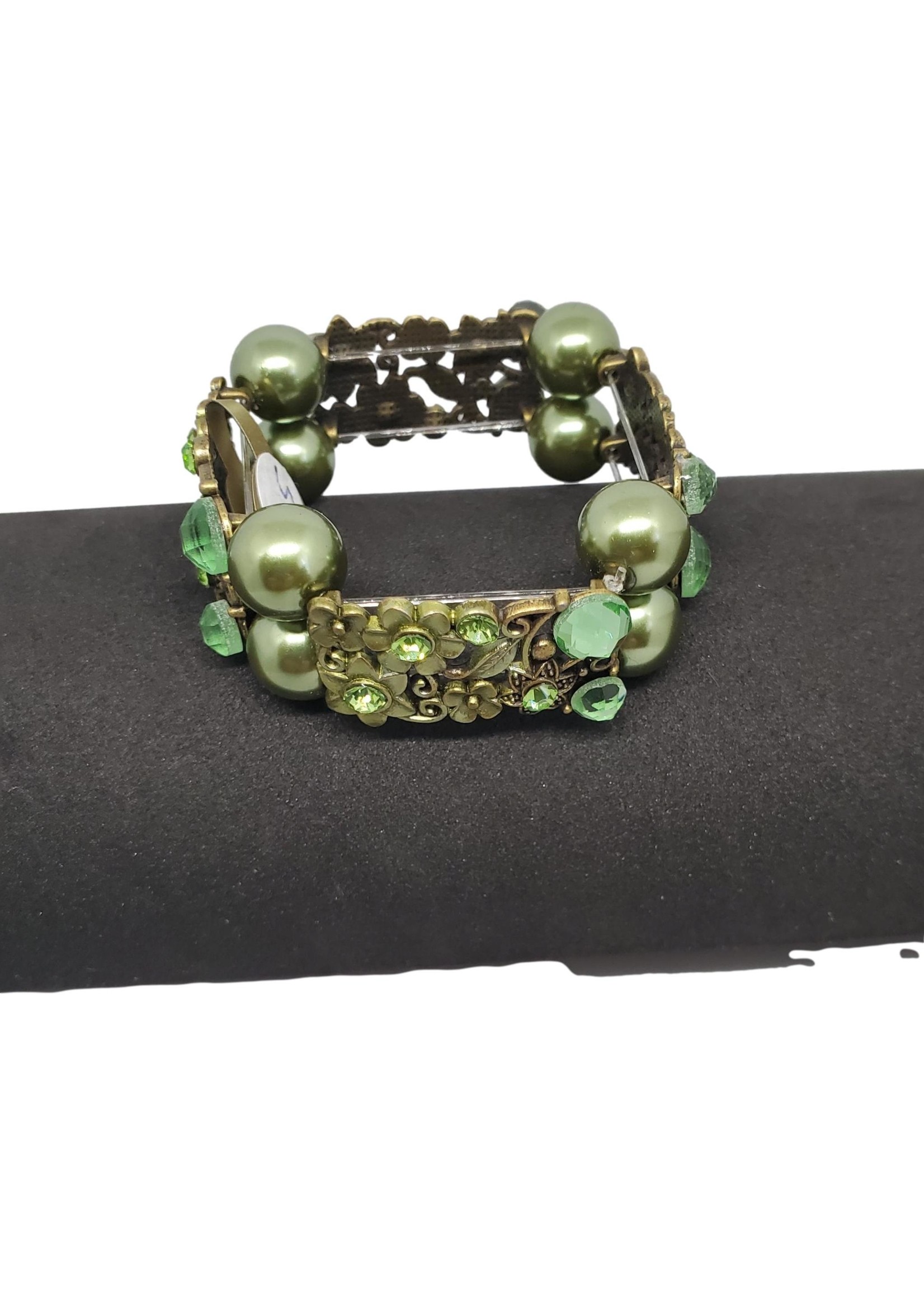 Jewellery by Deborah Young-Groves Green Beads with Floral Pieces Bracelet