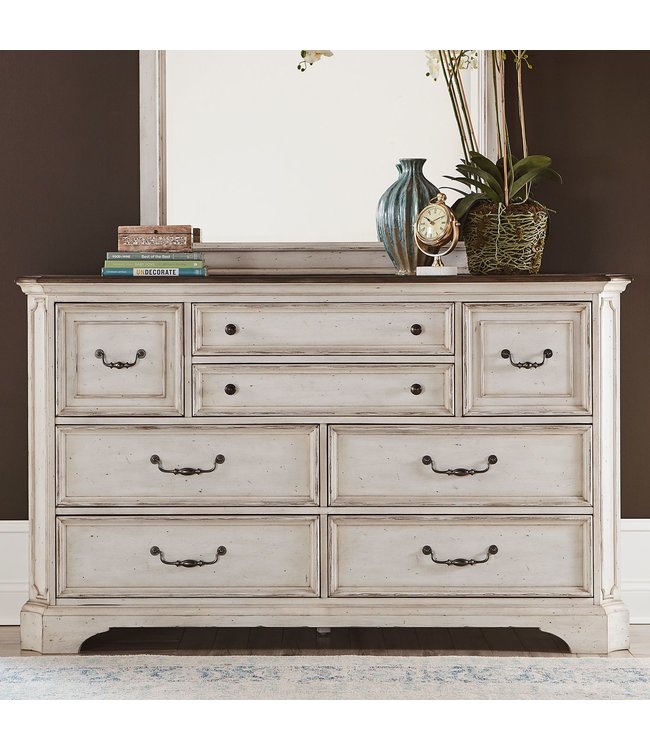 Liberty Furniture Abbey Road 8 Drawer Dresser