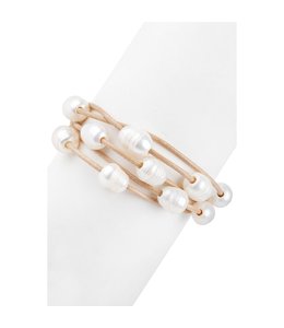 Saachi Cosmo luminous Pearls Bracelet